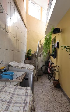 Casa à venda com 144m², 3 quartos e 2 vagasÁrea de Serviço