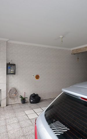 Casa à venda com 144m², 3 quartos e 2 vagasGaragem