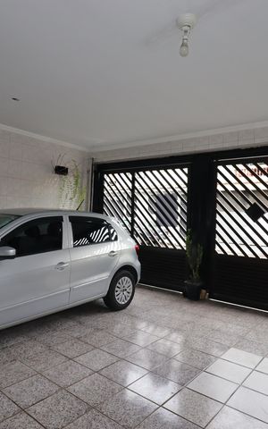 Casa à venda com 144m², 3 quartos e 2 vagasGaragem