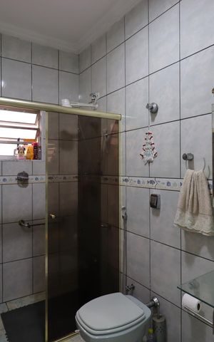 Casa à venda com 144m², 3 quartos e 2 vagasBanheiro Social