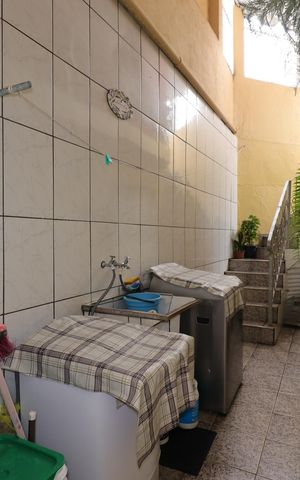 Casa à venda com 144m², 3 quartos e 2 vagasÁrea de Serviço