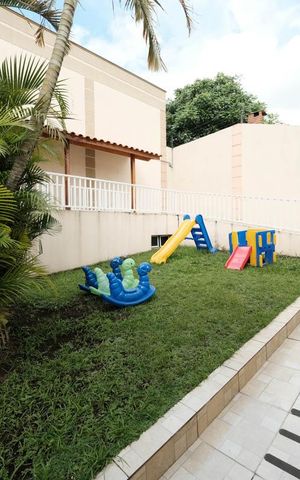 Casa de condomínio à venda com 103m², 2 quartos e 4 vagasÁrea comum