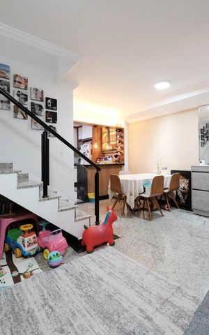 Casa de condomínio à venda com 103m², 2 quartos e 4 vagasSala/Cozinha