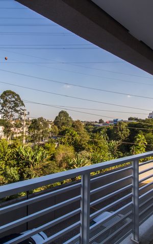 Apartamento à venda com 58m², 2 quartos e 1 vagaVaranda