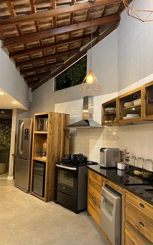 Casa à venda com 600m², 4 quartos e 4 vagas