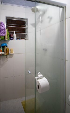 Casa à venda com 40m², 2 quartos e sem vaga Casa à venda com 40m², 2 quartos e sem vagaBanheiro