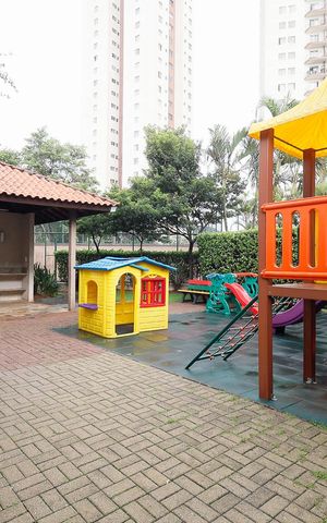 Apartamento à venda com 55m², 3 quartos e 1 vaga Apartamento à venda com 55m², 3 quartos e 1 vagaÁrea comum - Playground