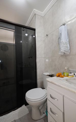Apartamento à venda com 55m², 3 quartos e 1 vaga Apartamento à venda com 55m², 3 quartos e 1 vagaBanheiro da Suíte