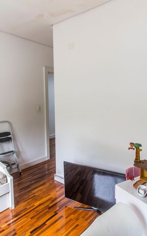 Casa de condomínio à venda com 320m², 4 quartos e 2 vagasSuíte