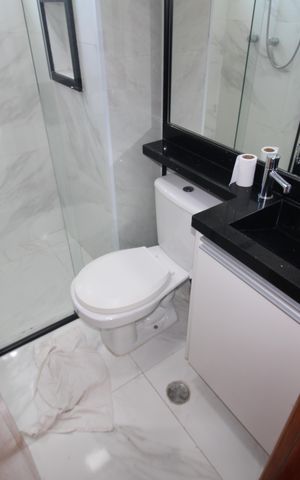 Apartamento à venda com 55m², 2 quartos e 2 vagasBanheiro 2