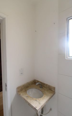 Casa de condomínio à venda com 80m², 2 quartos e 2 vagas Casa de condomínio à venda com 80m², 2 quartos e 2 vagasBanheiro da Suíte 2