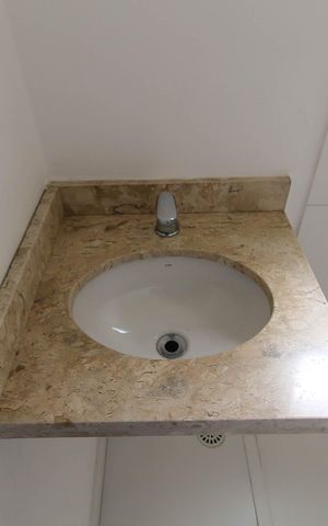 Casa de condomínio à venda com 80m², 2 quartos e 2 vagas Casa de condomínio à venda com 80m², 2 quartos e 2 vagasBanheiro da Suíte 2