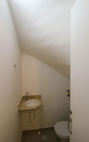 Casa de condomínio à venda com 80m², 2 quartos e 2 vagas Casa de condomínio à venda com 80m², 2 quartos e 2 vagasLavabo