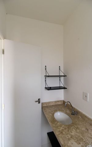 Casa de condomínio à venda com 80m², 2 quartos e 2 vagas Casa de condomínio à venda com 80m², 2 quartos e 2 vagasBanheiro da Suíte