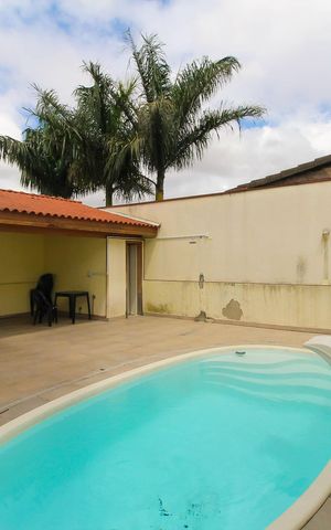 Casa de condomínio à venda com 80m², 2 quartos e 2 vagas Casa de condomínio à venda com 80m², 2 quartos e 2 vagasPiscina