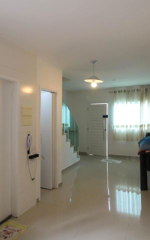 Casa de condomínio à venda com 80m², 2 quartos e 2 vagas Casa de condomínio à venda com 80m², 2 quartos e 2 vagasCozinha