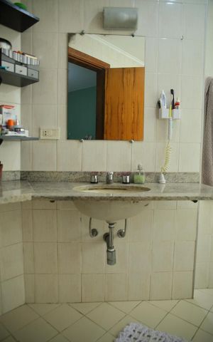 Apartamento para alugar com 123m², 3 quartos e 2 vagasSuíte - Banheiro 