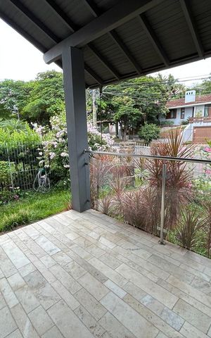 Casa à venda com 354m², 4 quartos e 2 vagas