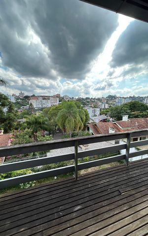 Casa à venda com 354m², 4 quartos e 2 vagas