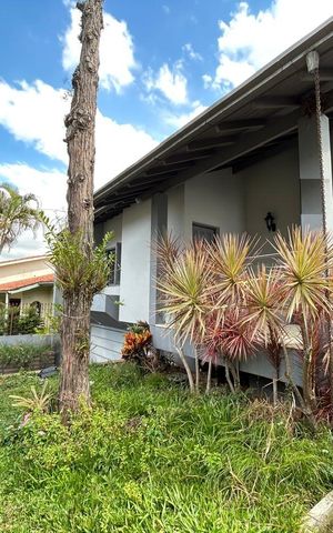 Casa à venda com 354m², 4 quartos e 2 vagas