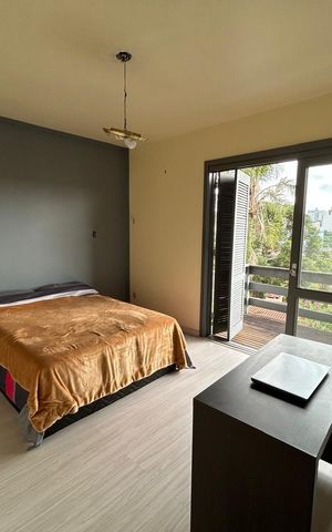 Casa à venda com 354m², 4 quartos e 2 vagas