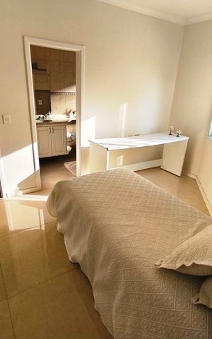Casa de condomínio para alugar com 392m², 8 quartos e sem vaga