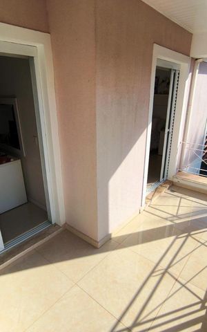 Casa de condomínio para alugar com 392m², 8 quartos e sem vaga