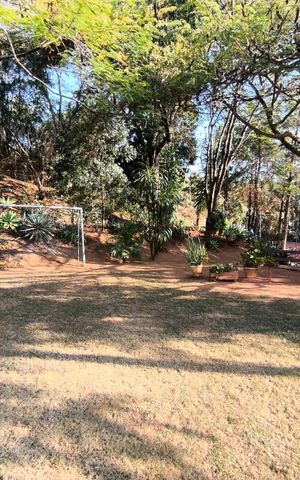 Casa de condomínio para alugar com 392m², 8 quartos e sem vaga