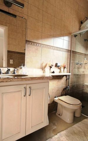 Casa de condomínio para alugar com 392m², 8 quartos e sem vaga
