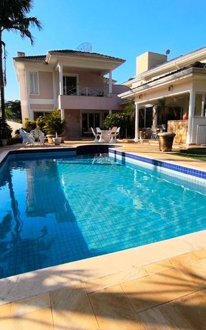 Casa de condomínio para alugar com 392m², 8 quartos e sem vaga