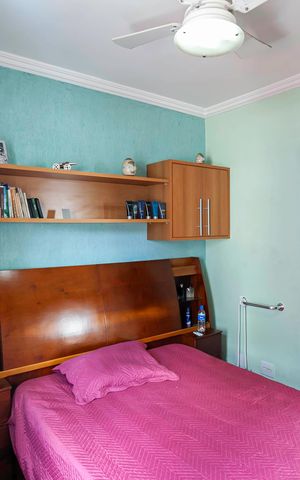 Apartamento à venda com 175m², 3 quartos e 2 vagas Apartamento à venda com 175m², 3 quartos e 2 vagasSuíte