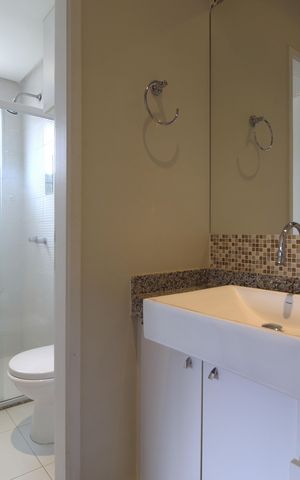 Apartamento à venda com 57m², 1 quarto e 2 vagasBanheiro da Suíte
