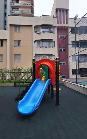 Apartamento à venda com 82m², 2 quartos e 2 vagasÁrea comum - Playground