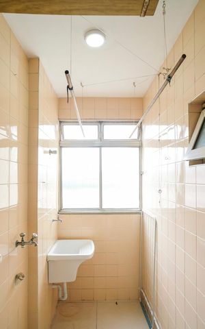 Apartamento à venda com 70m², 3 quartos e 1 vagaÁrea de serviço