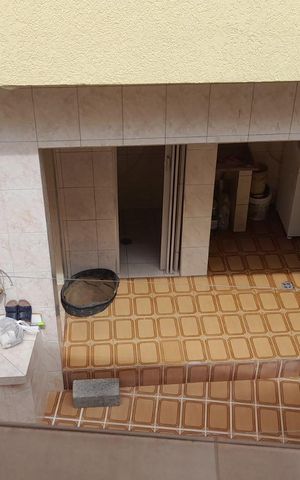 Casa à venda com 201m², 3 quartos e 2 vagas Casa à venda com 201m², 3 quartos e 2 vagasOutros