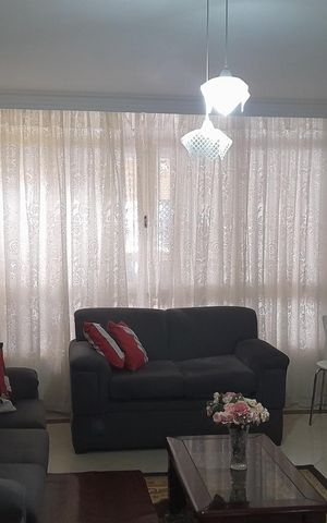 Casa à venda com 201m², 3 quartos e 2 vagas Casa à venda com 201m², 3 quartos e 2 vagasSala