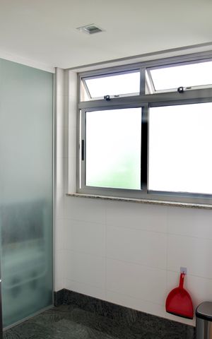 Apartamento à venda com 136m², 4 quartos e 3 vagas Apartamento à venda com 136m², 4 quartos e 3 vagasCozinha