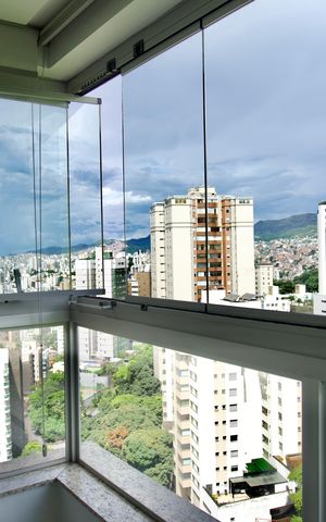 Apartamento à venda com 136m², 4 quartos e 3 vagas Apartamento à venda com 136m², 4 quartos e 3 vagasSala - Janela