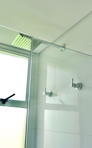 Apartamento à venda com 136m², 4 quartos e 3 vagas Apartamento à venda com 136m², 4 quartos e 3 vagasSuíte 1 - Banheiro