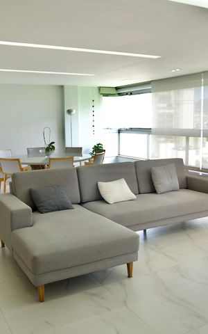 Apartamento à venda com 136m², 4 quartos e 3 vagas Apartamento à venda com 136m², 4 quartos e 3 vagasSala