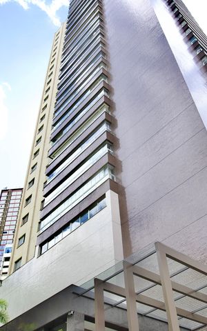 Apartamento à venda com 136m², 4 quartos e 3 vagas Apartamento à venda com 136m², 4 quartos e 3 vagasFachada do Prédio
