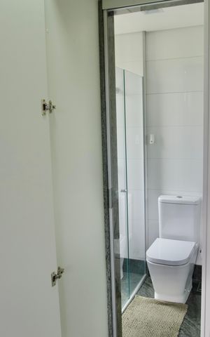 Apartamento à venda com 136m², 4 quartos e 3 vagas Apartamento à venda com 136m², 4 quartos e 3 vagasSuíte 3 - Banheiro