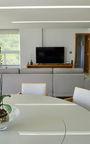 Apartamento à venda com 136m², 4 quartos e 3 vagas Apartamento à venda com 136m², 4 quartos e 3 vagasSala