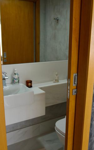 Apartamento à venda com 136m², 4 quartos e 3 vagas Apartamento à venda com 136m², 4 quartos e 3 vagasSala - Lavabo