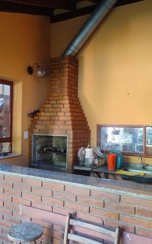 Casa para alugar com 248m², 2 quartos e 4 vagas