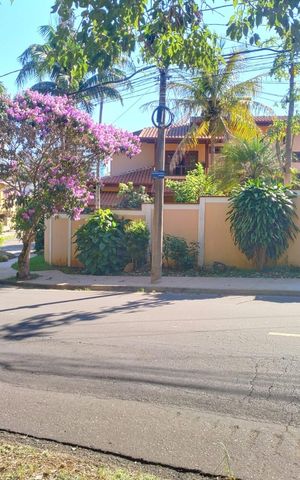 Casa para alugar com 248m², 2 quartos e 4 vagas