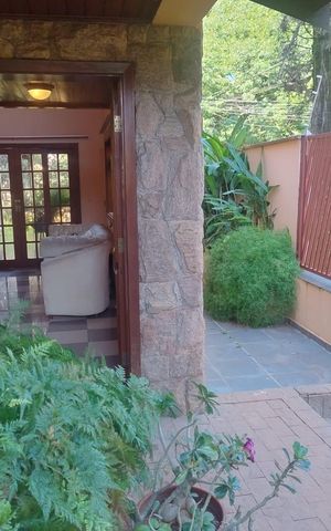 Casa para alugar com 248m², 2 quartos e 4 vagas