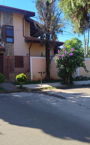 Casa para alugar com 248m², 2 quartos e 4 vagas