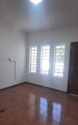 Casa para alugar com 500m², 10 quartos e 1 vaga
