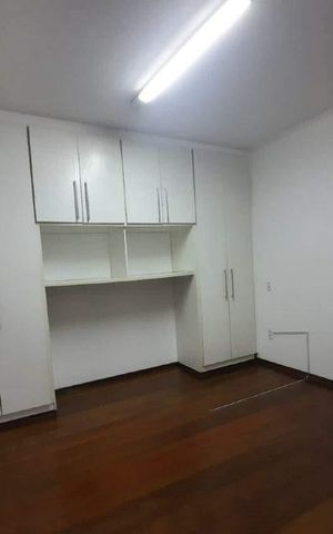 Casa para alugar com 500m², 10 quartos e 1 vaga